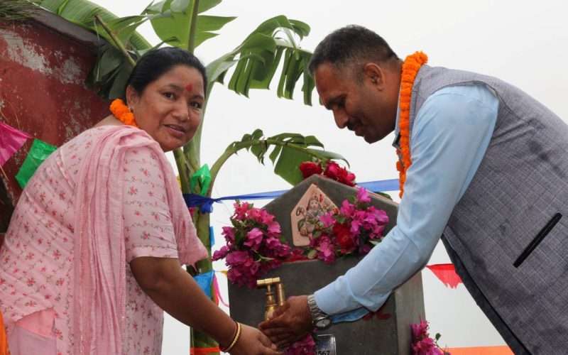 सुनकोसीको खनियाखर्कका ५२ घरमा खानेपानी धारा