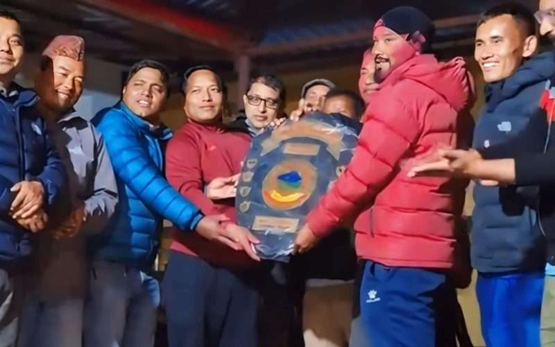 मावि मरिण खयरसालले उचाल्यो छैठौं राष्ट्रपति रनिङ शिल्ड