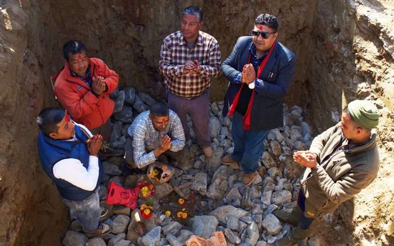 ब्याक टु लाईफको सहयोगमा गोलन्जोरमा एकै साथ तिन अस्पताल भवन निर्माण गरिँदै