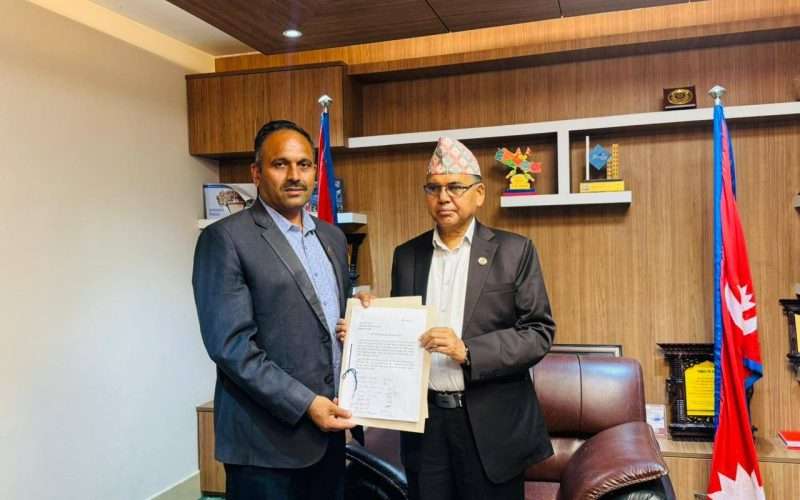 चियाबारी–खुर्कोट सुरुङ निर्माण अघि बढाउन सांसद दाहालको नेतृत्वमा सरकारको ध्यानकर्षण