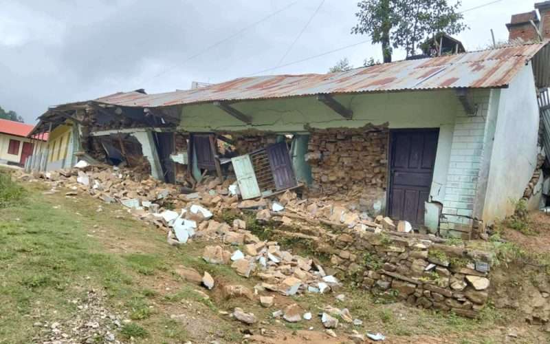 गोलन्जोरमा तिन विद्यालय र १५ घरमा क्षेती, दर्जनौं घर पहिरोको उच्च जोखिममा