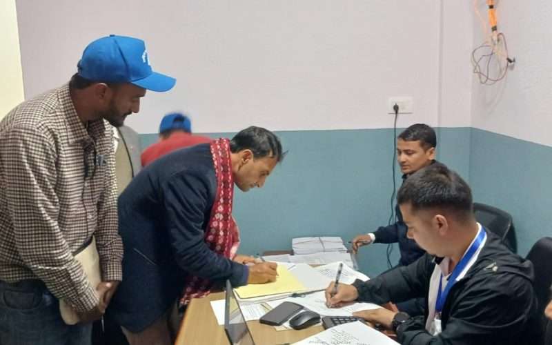 सिन्धुलीमा रास्वपाबाट कार्की र गजुरेलको उम्मेदवारी दर्ता